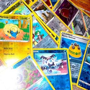 200 reverse rare pokemon cards
